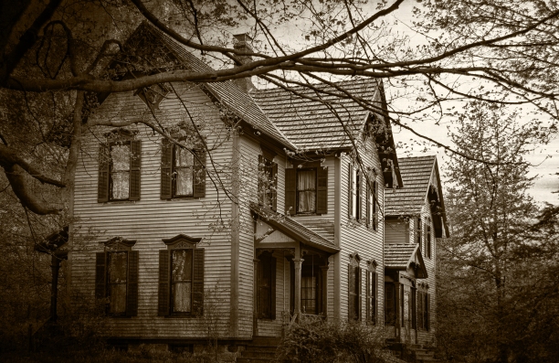 haunted_house_shutterstock_112391438